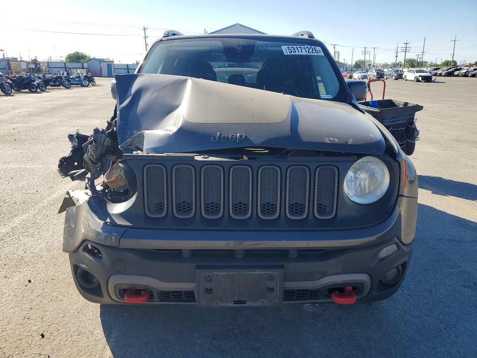 2017 Jeep Renegade მანქანა იყიდება აუქციონზე, vin: ZACCJBCB2HPG54751, აუქციონის ნომერი: 53171226