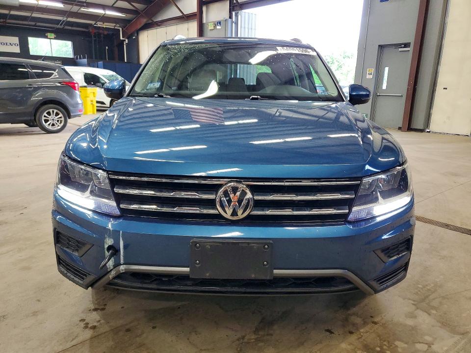 Продажа на аукционе авто 2020 Volkswagen Tiguan, vin: 3VV2B7AX0LM046034, номер лота: 54061596