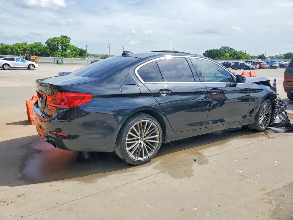 52261076 :رقم المزاد ، WBAJA5C37HG896883 vin ، 2017 Bmw 530 مزاد بيع