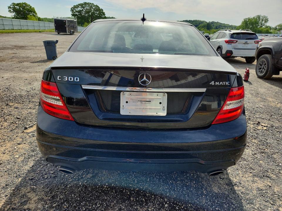 2012 Mercedes-benz C მანქანა იყიდება აუქციონზე, vin: WDDGF8BB9CR234041, აუქციონის ნომერი: 55741066