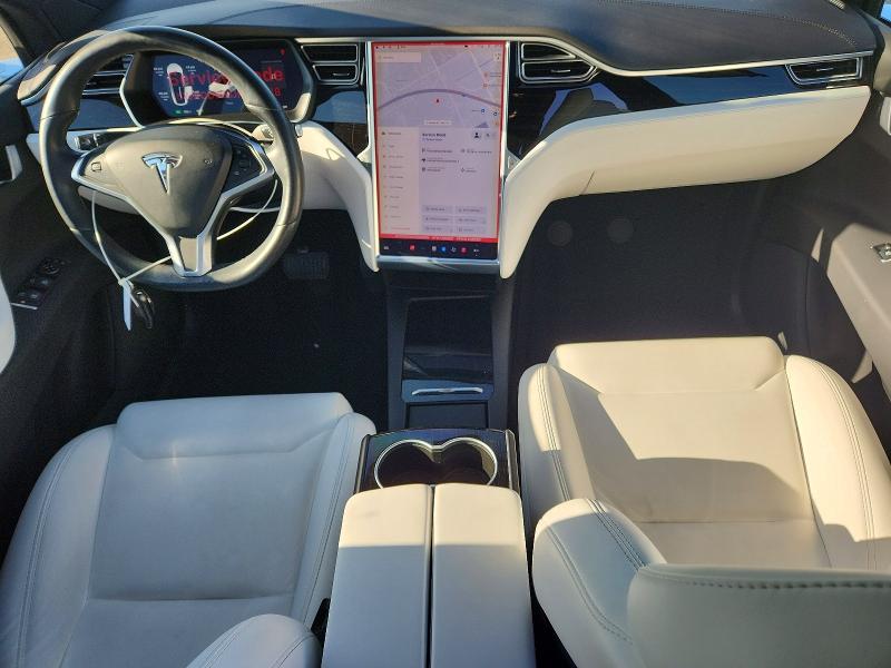 Продажа на аукционе авто 2018 Tesla Model X, vin: 5YJXCDE23JF093588, номер лота: 52248796