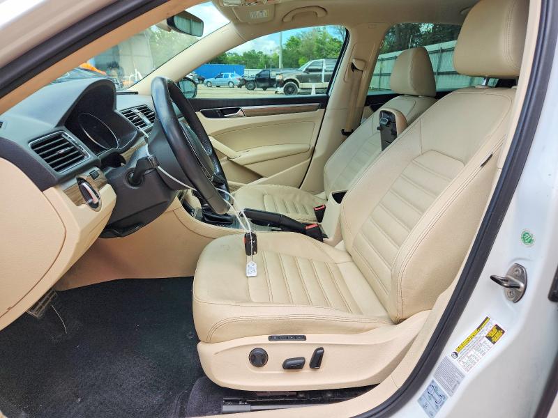 Продажа на аукционе авто 2017 Volkswagen Passat, vin: 1VWCT7A30HC017152, номер лота: 53312296