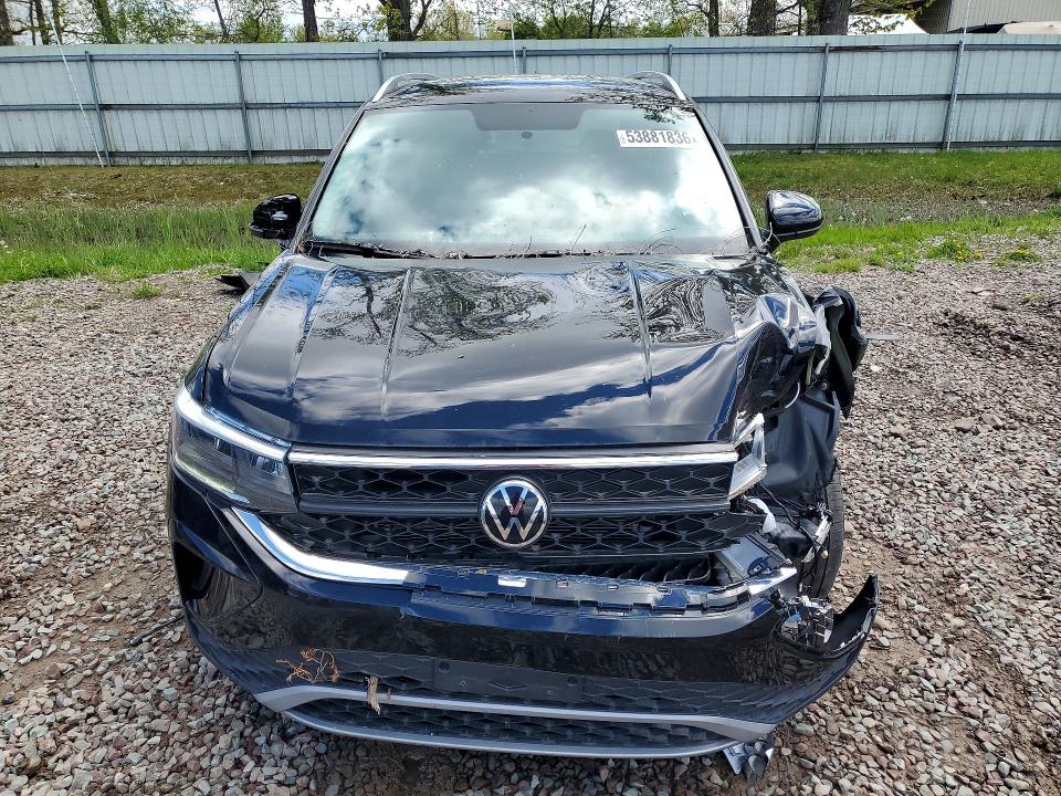 2022 Volkswagen Taos მანქანა იყიდება აუქციონზე, vin: 3VVWX7B28NM046193, აუქციონის ნომერი: 53881836