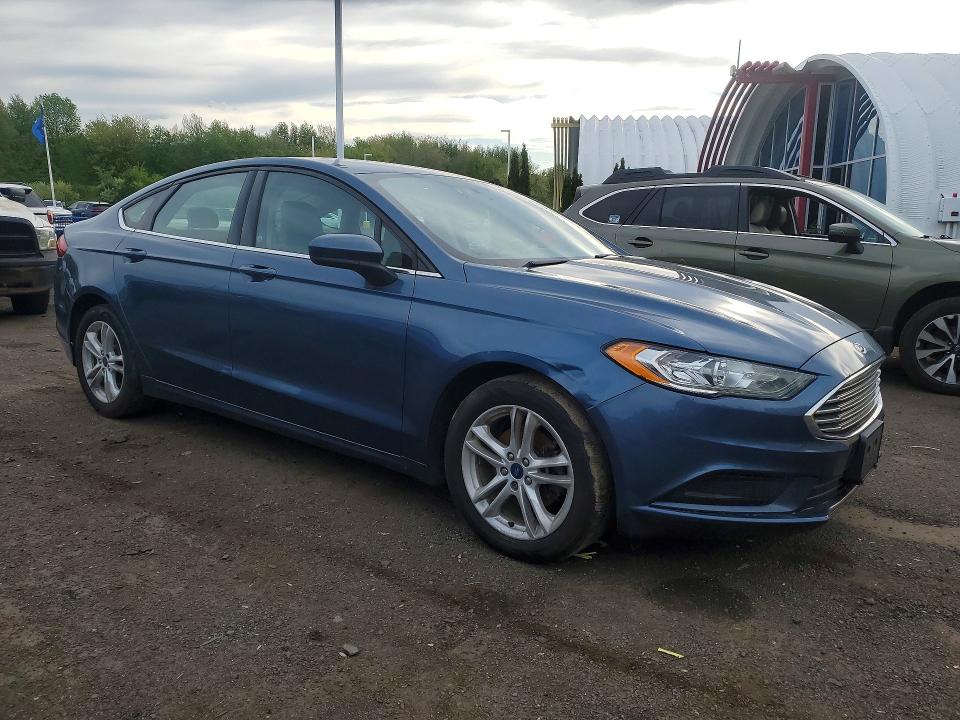 52893036 :رقم المزاد ، 3FA6P0HD5JR216141 vin ، 2018 Ford Fusion مزاد بيع