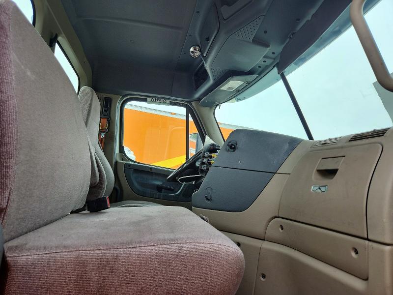 Aukcja sprzedaży 2018 Freightliner Cascadia 125, vin: 3AKJGEDVXJSJM3652, numer aukcji: 54137636