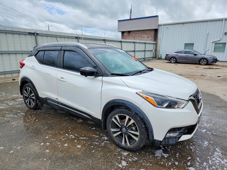 Продажа на аукционе авто 2019 Nissan Kicks, vin: 3N1CP5CU5KL483949, номер лота: 54639526