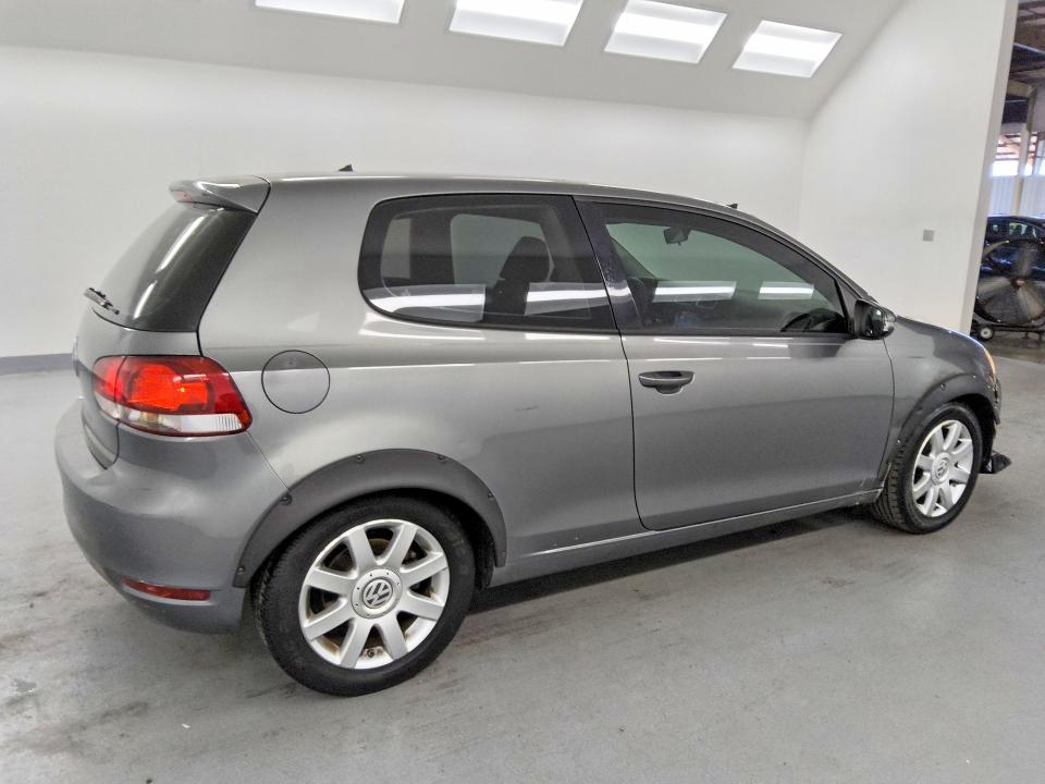 52270416 :رقم المزاد ، WVWBB7AJ3BW324918 vin ، 2011 Volkswagen Golf مزاد بيع