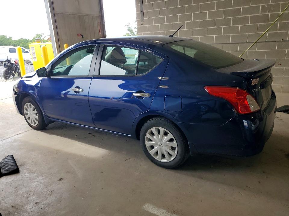 54872156 :رقم المزاد ، 3N1CN7AP8JL884814 vin ، 2018 Nissan Versa مزاد بيع