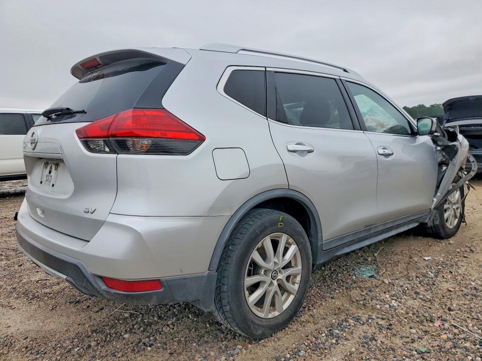 Продажа на аукционе авто 2017 Nissan Rogue, vin: KNMAT2MT2HP550623, номер лота: 52783106