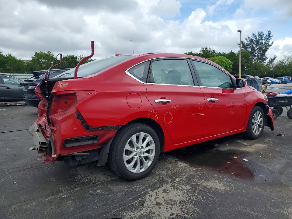 53777436 :رقم المزاد ، 3N1AB7AP0JL612502 vin ، 2018 Nissan Sentra مزاد بيع