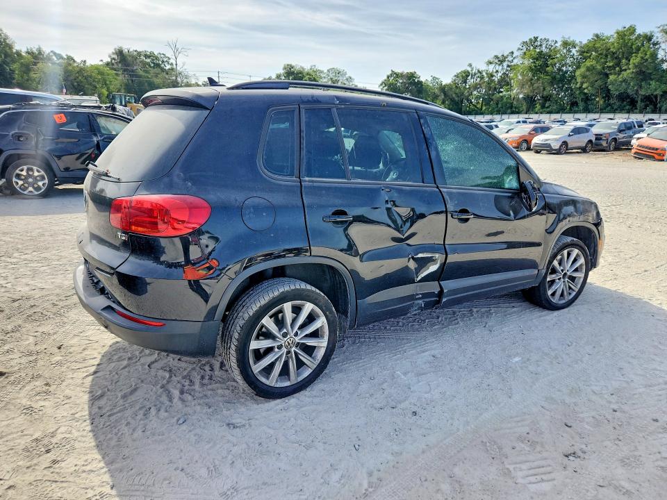 Продаж на аукціоні авто 2018 Volkswagen Tiguan Limited, vin: WVGAV7AX4JK006072, номер лоту: 52481926