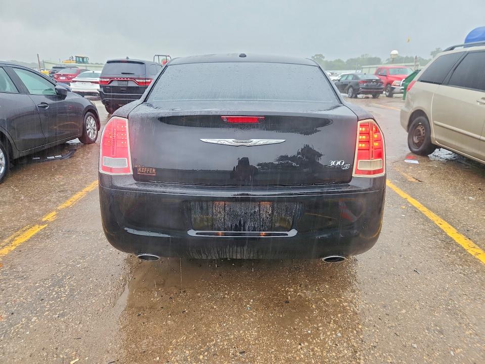 2013 Chrysler 300 მანქანა იყიდება აუქციონზე, vin: 2C3CCABG2DH527449, აუქციონის ნომერი: 54427526