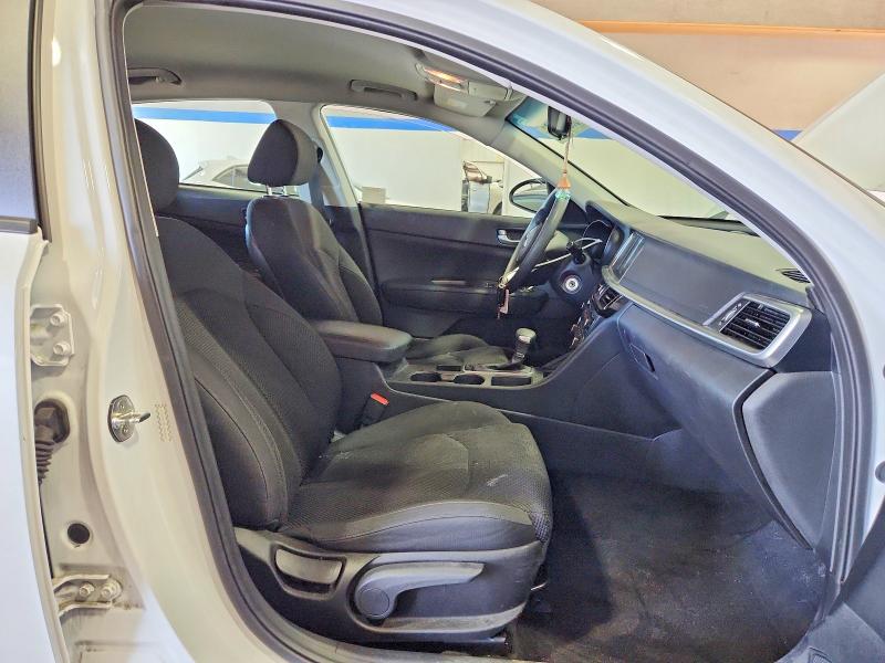 2020 Kia Optima მანქანა იყიდება აუქციონზე, vin: 5XXGT4L35LG443864, აუქციონის ნომერი: 53302176