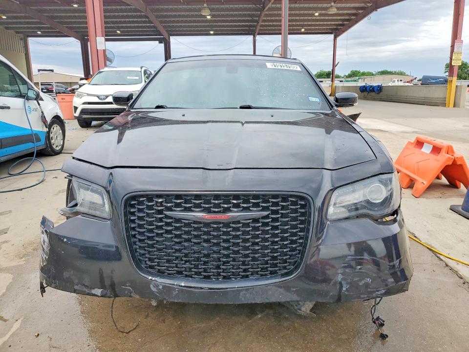 2021 Chrysler 300 მანქანა იყიდება აუქციონზე, vin: 2C3CCABG5MH545444, აუქციონის ნომერი: 51015706