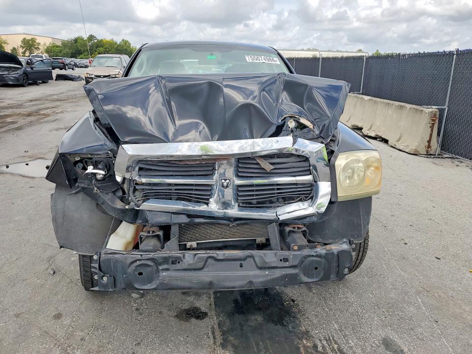 2005 Dodge Dakota მანქანა იყიდება აუქციონზე, vin: 1D7HE28K55S186674, აუქციონის ნომერი: 55074986