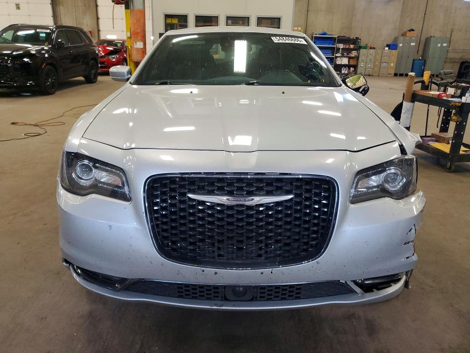 54846686 :رقم المزاد ، 2C3CCAGG7LH164797 vin ، 2020 Chrysler 300 مزاد بيع