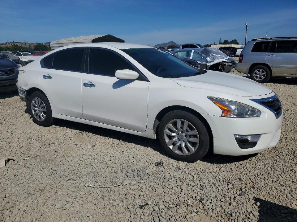Продажа на аукционе авто 2015 Nissan Altima, vin: 1N4AL3AP6FC459832, номер лота: 51881036