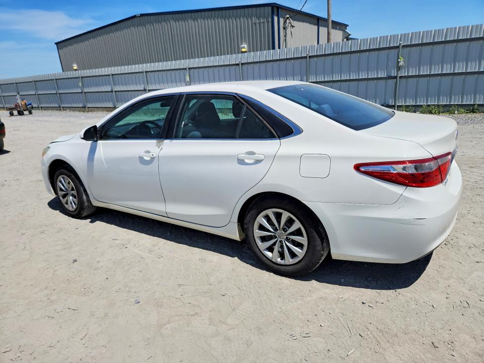 53920966 :رقم المزاد ، 4T4BF1FK2FR463640 vin ، 2015 Toyota Camry مزاد بيع