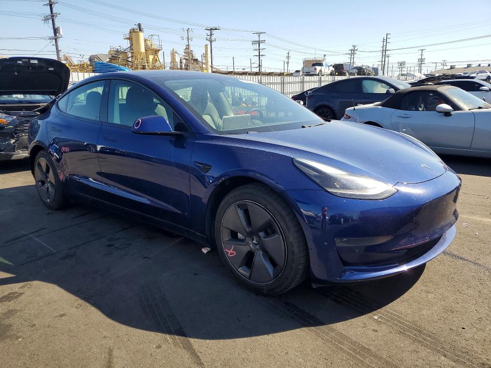 52865546 :رقم المزاد ، 5YJ3E1EA8MF002625 vin ، 2021 Tesla Model 3 مزاد بيع