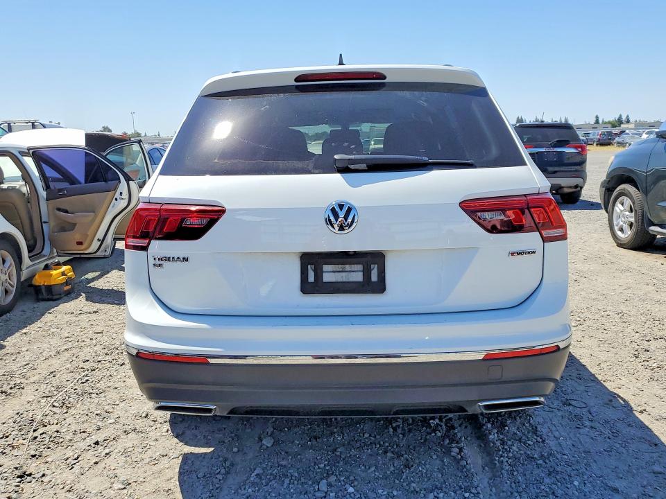 53887696 :رقم المزاد ، 3VV2B7AXXMM080578 vin ، 2021 Volkswagen Tiguan مزاد بيع