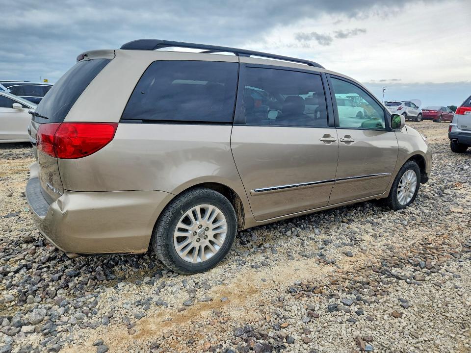 54718816 :رقم المزاد ، 5TDZK22C07S066592 vin ، 2007 Toyota Sienle/xle مزاد بيع