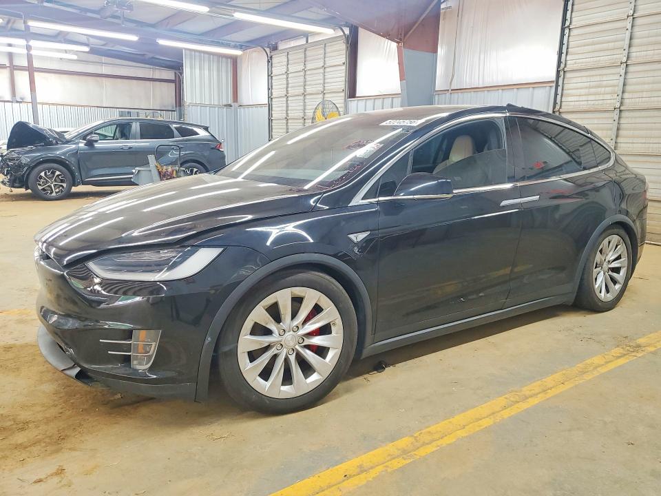 2016 Tesla Model X მანქანა იყიდება აუქციონზე, vin: 5YJXCAE4XGFS00192, აუქციონის ნომერი: 52245756