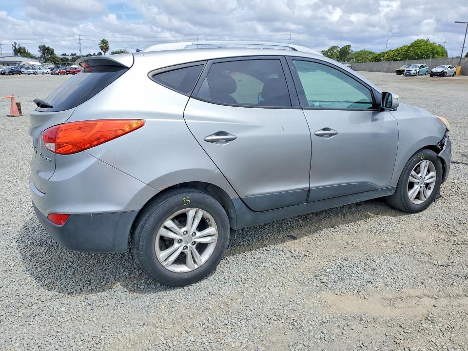 Продажа на аукционе авто 2013 Hyundai Tucson, vin: KM8JU3AC2DU556081, номер лота: 51756156