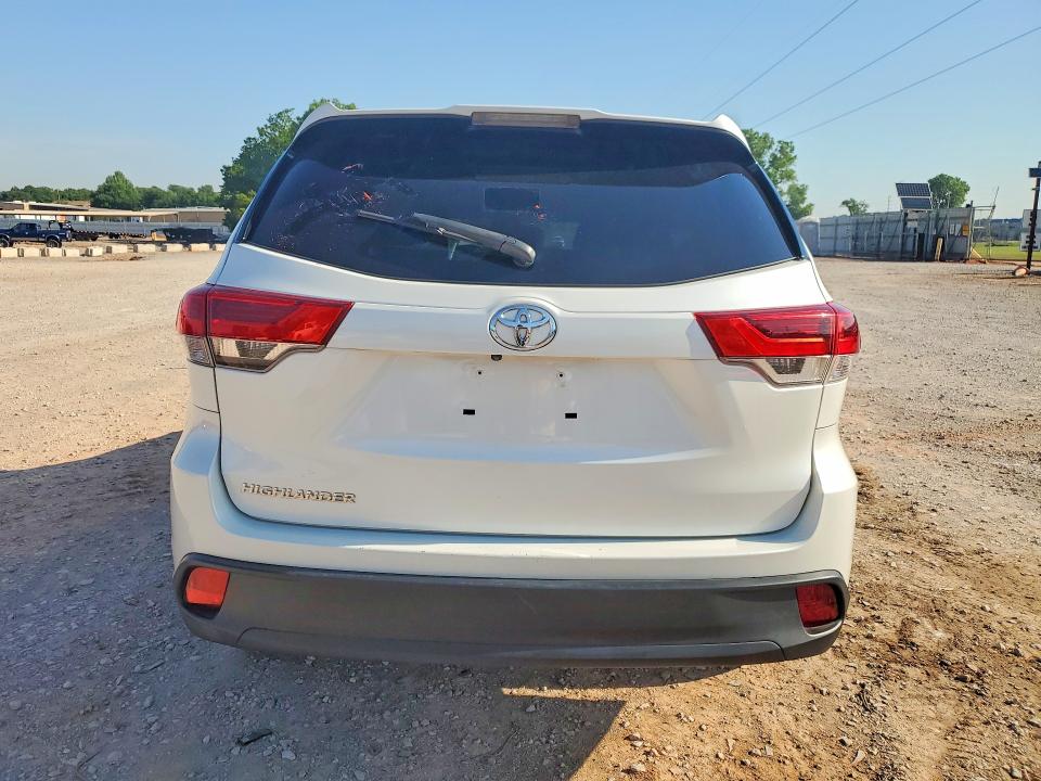 Продажа на аукционе авто 2019 Toyota Highlander, vin: 5TDZARFH9KS043130, номер лота: 53571296