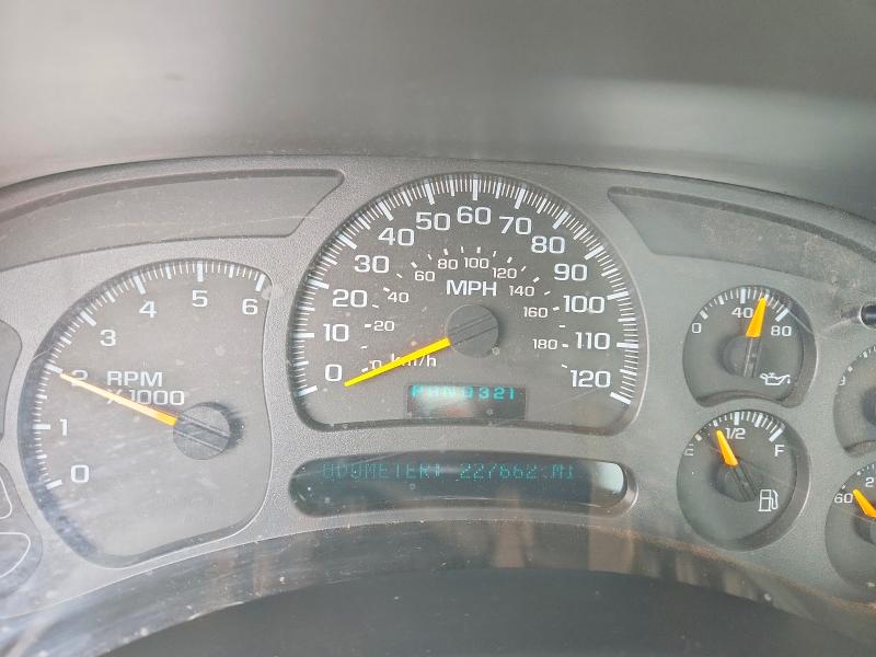 Продаж на аукціоні авто 2004 Chevrolet Silverado, vin: 1GCEC14X94Z238165, номер лоту: 53824326