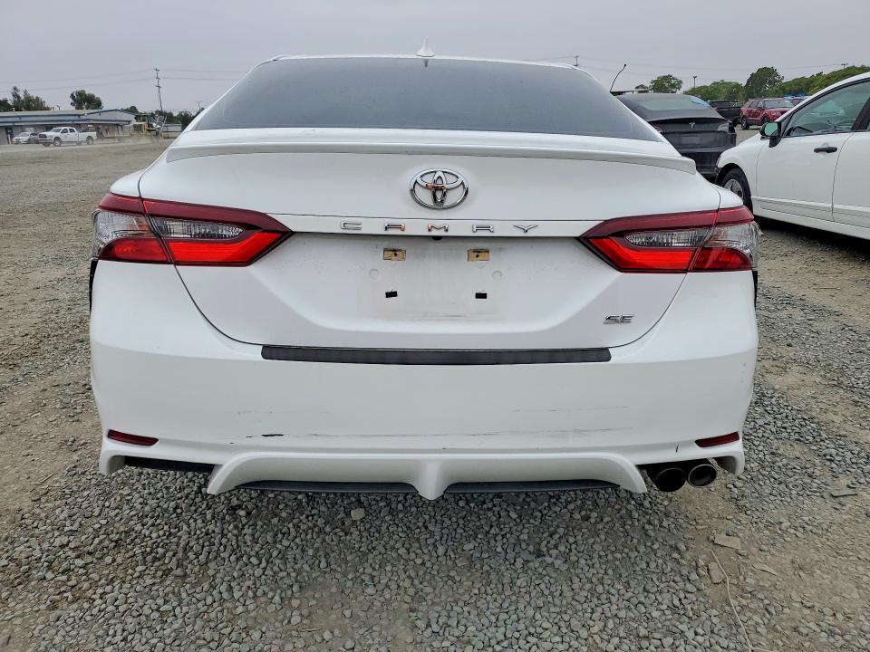 2021 Toyota Camry მანქანა იყიდება აუქციონზე, vin: 4T1G11AK2MU567855, აუქციონის ნომერი: 52432166