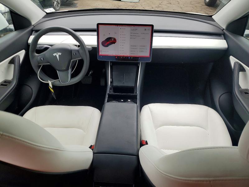 53542206 :رقم المزاد ، 5YJYGDEE4MF121051 vin ، 2021 Tesla Model Y مزاد بيع