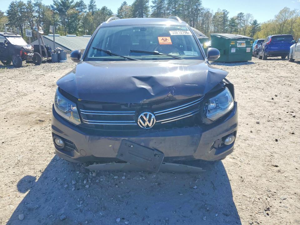 53212706 :رقم المزاد ، WVGBV7AX6GW538140 vin ، 2016 Volkswagen Tiguan مزاد بيع