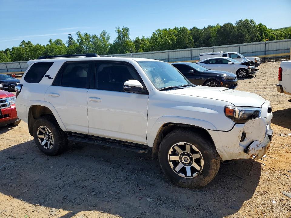 53608016 :رقم المزاد ، JTERU5JR1R6222851 vin ، 2024 Toyota 4runner مزاد بيع