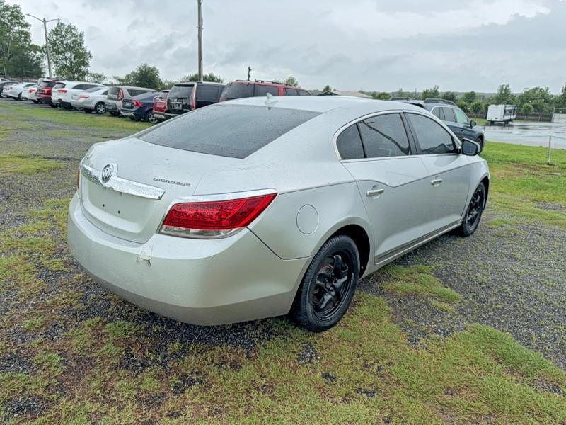 2010 Buick Lacrosse მანქანა იყიდება აუქციონზე, vin: 1G4GB5EG1AF172818, აუქციონის ნომერი: 53582006