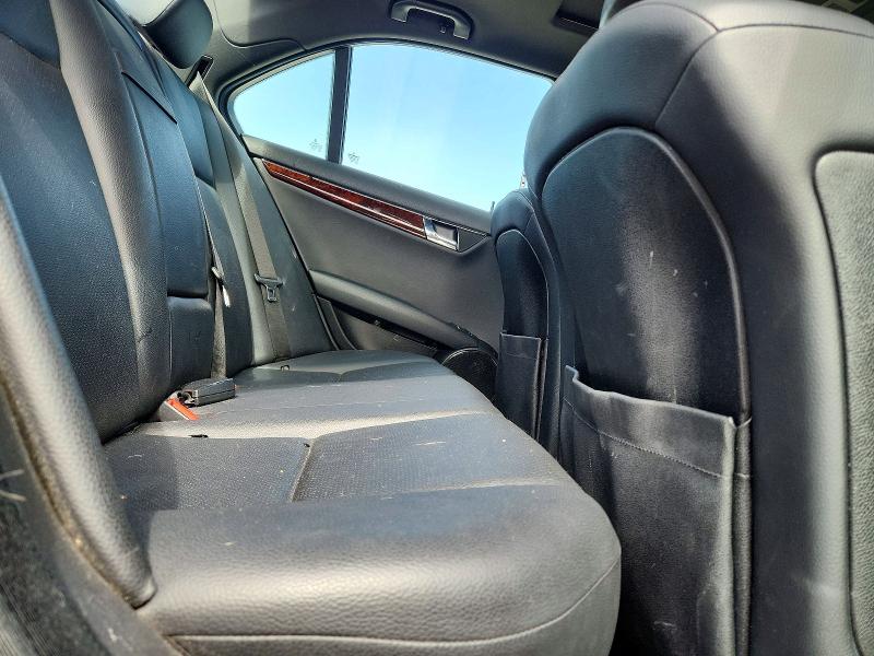 2011 Mercedes-benz C მანქანა იყიდება აუქციონზე, vin: WDDGF8BB0BR137809, აუქციონის ნომერი: 53963726
