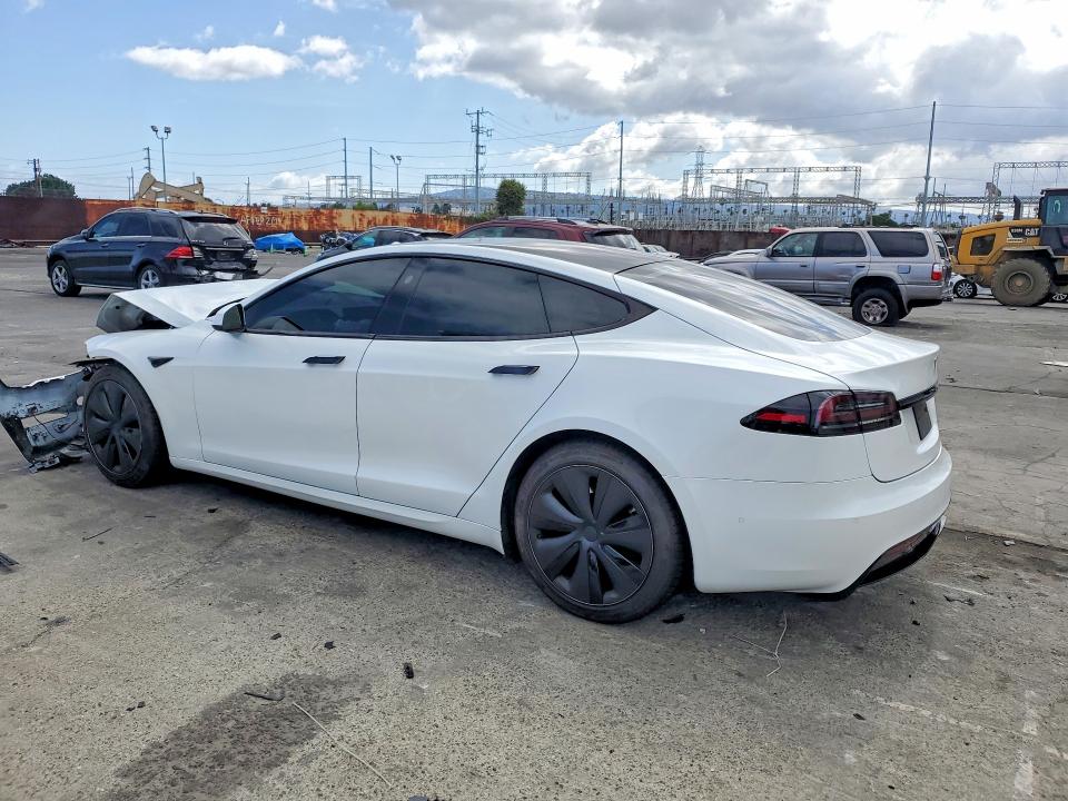 55119746 :رقم المزاد ، 5YJSA1E56NF483003 vin ، 2022 Tesla Model S مزاد بيع
