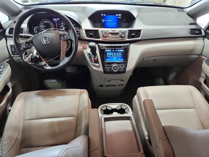 52407186 :رقم المزاد ، 5FNRL5H68GB038172 vin ، 2016 Honda Odyssey مزاد بيع