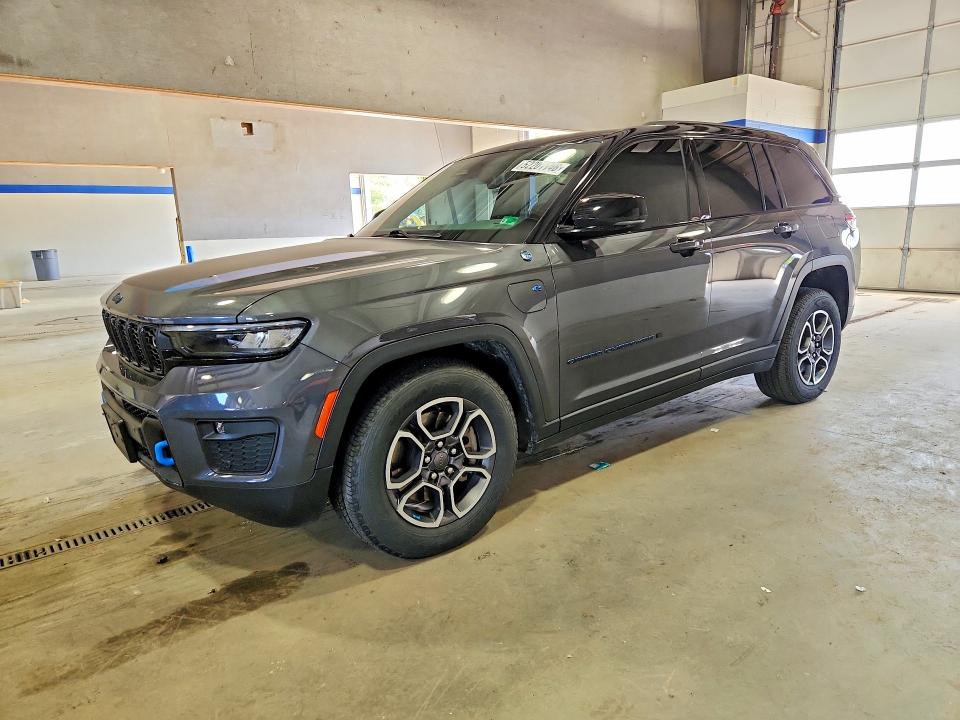 52201146 :رقم المزاد ، 1C4RJYC69N8765025 vin ، 2022 Jeep Grand Cherokee مزاد بيع