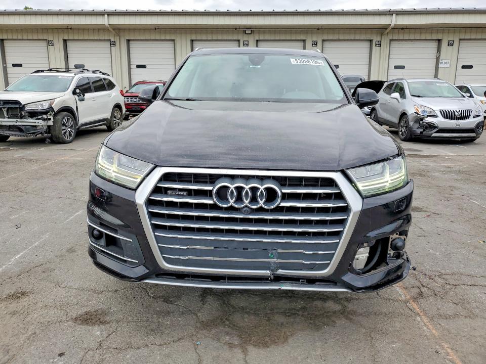 53066196 :رقم المزاد ، WA1LHBF76JD028590 vin ، 2018 Audi Q7 مزاد بيع
