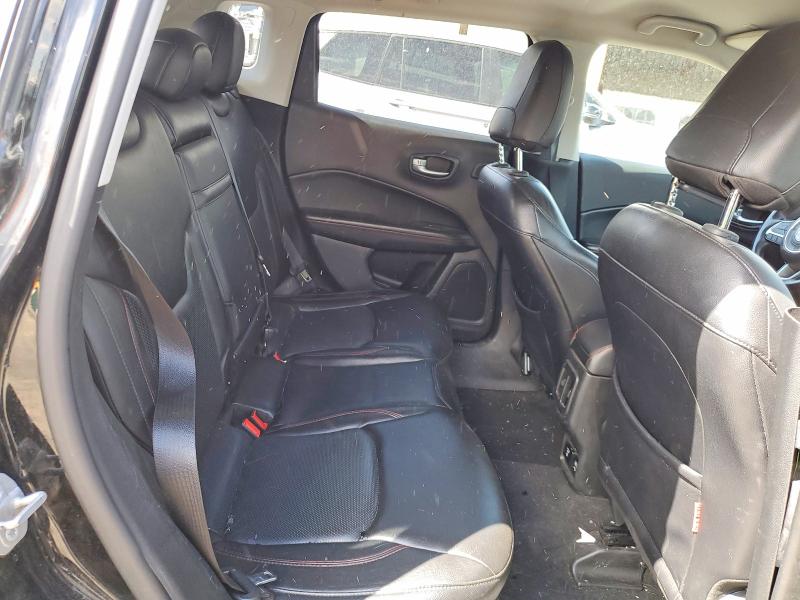55194876 :رقم المزاد ، 3C4NJDDB8HT635410 vin ، 2017 Jeep Compass مزاد بيع