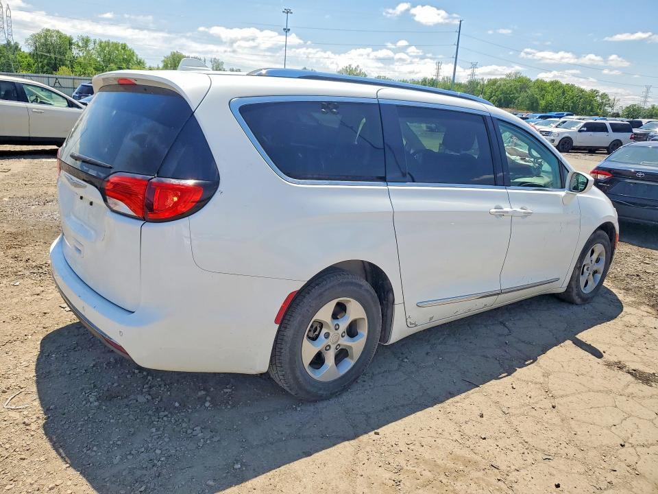 54388916 :رقم المزاد ، 2C4RC1EG8HR644003 vin ، 2017 Chrysler Pacifica مزاد بيع
