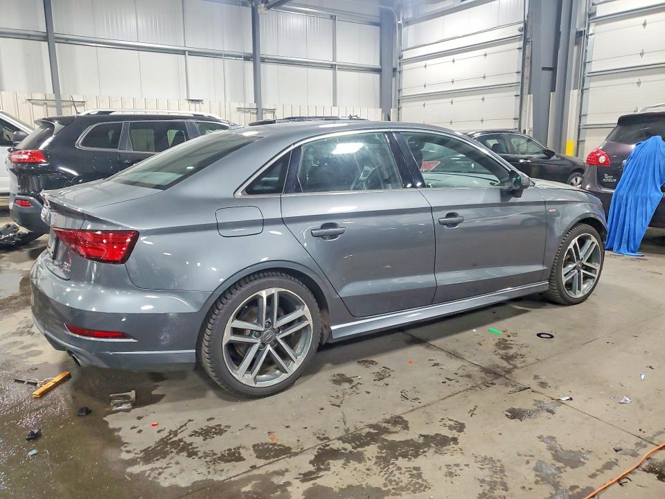 Продажа на аукционе авто 2018 Audi A3, vin: WAUJ8GFF0J1009940, номер лота: 52528496