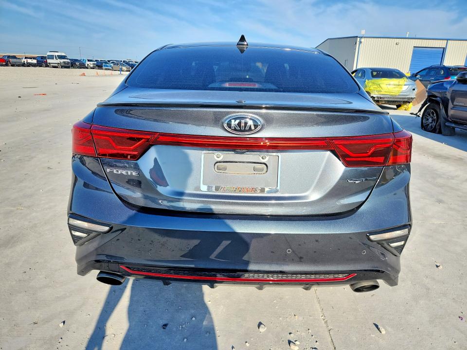 2020 Kia Forte მანქანა იყიდება აუქციონზე, vin: 3KPF44AC4LE156259, აუქციონის ნომერი: 54908856