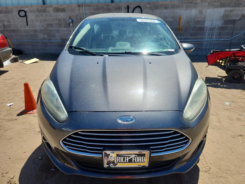 52575366 :رقم المزاد ، 3FADP4BJ7JM130355 vin ، 2018 Ford Fiesta مزاد بيع