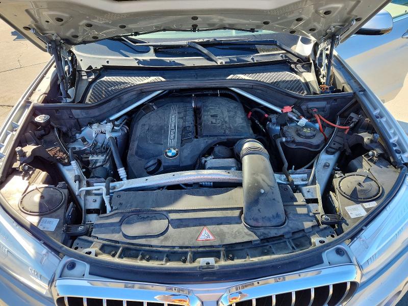 52703836 :رقم المزاد ، 5UXKR0C51F0P09520 vin ، 2015 Bmw X5 مزاد بيع