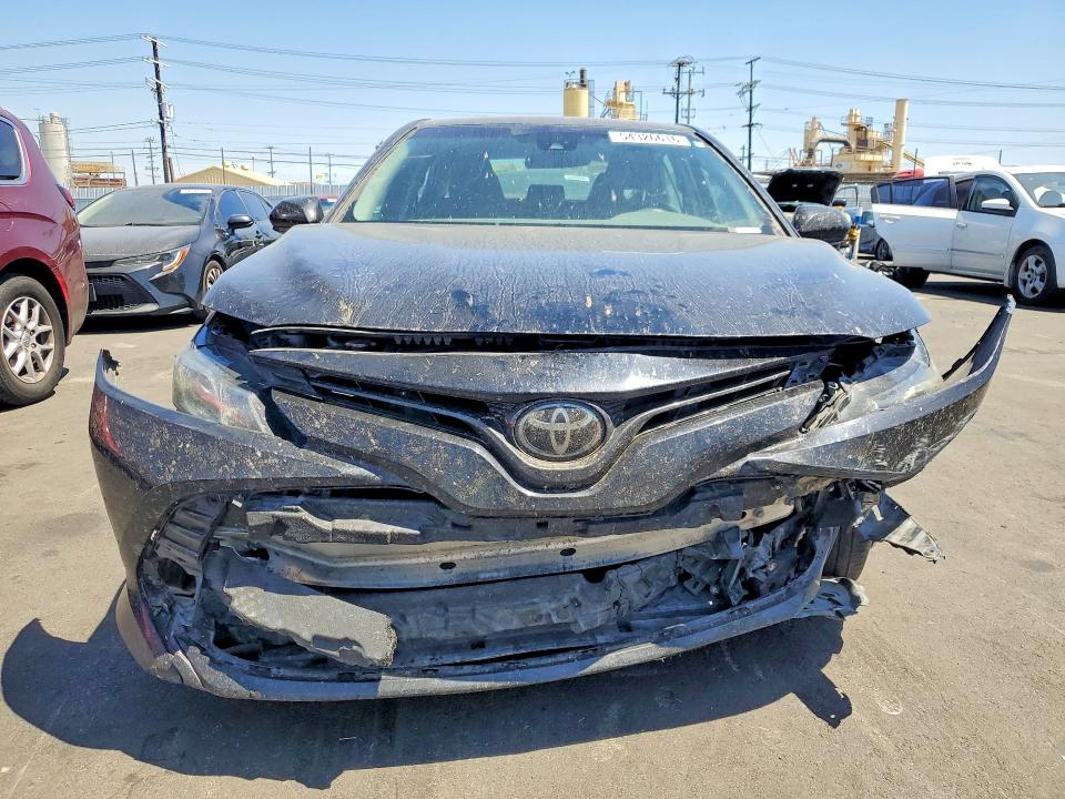 54326616 :رقم المزاد ، 4T1C11AK6LU342044 vin ، 2020 Toyota Camry مزاد بيع