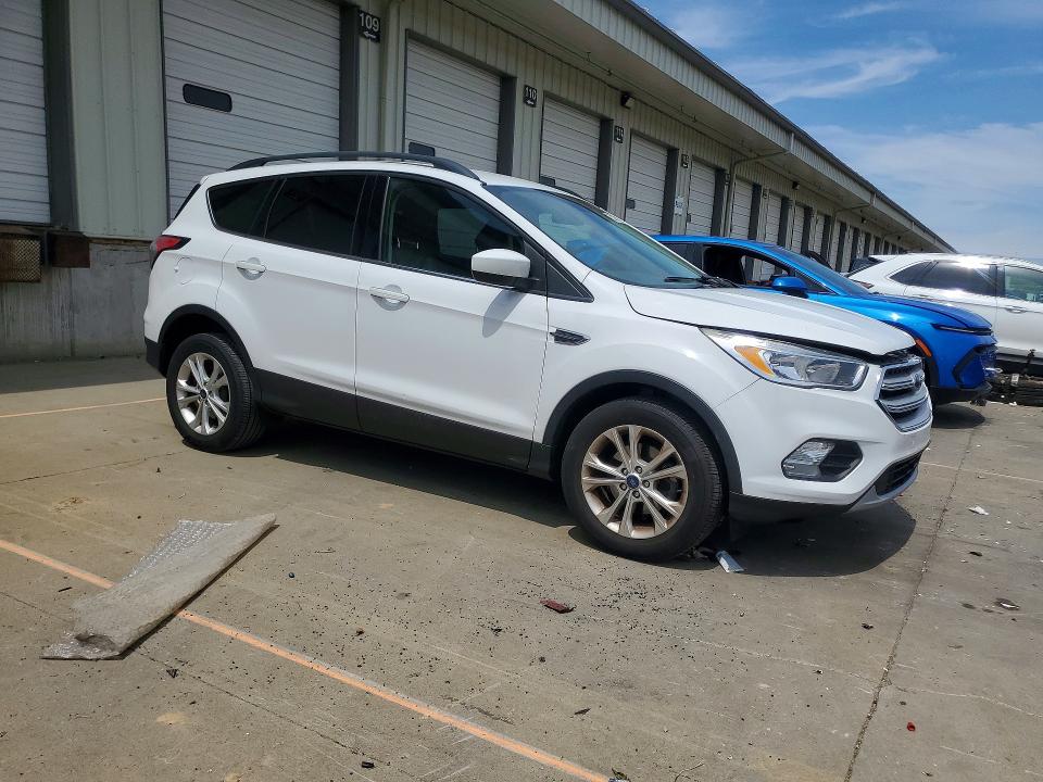 Продажа на аукционе авто 2018 Ford Escape, vin: 1FMCU0GD6JUC31890, номер лота: 53719736