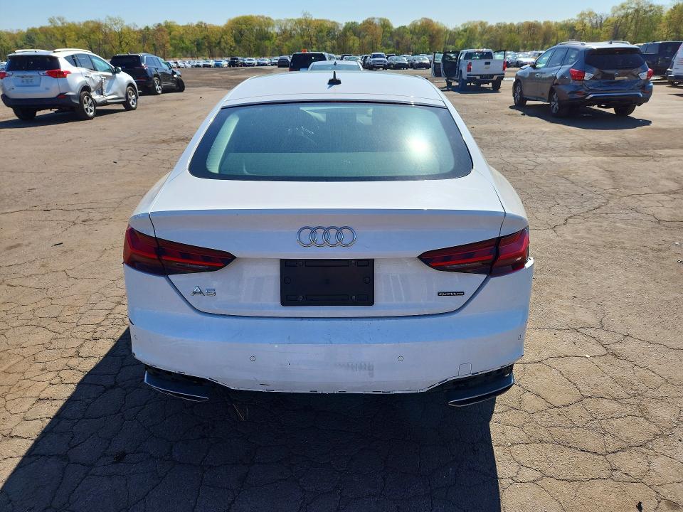 2022 Audi A5 მანქანა იყიდება აუქციონზე, vin: WAUFACF58NA018191, აუქციონის ნომერი: 52139056
