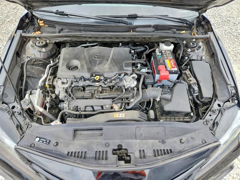 52614486 :رقم المزاد ، 4T1G11AK1NU018133 vin ، 2022 Toyota Camry مزاد بيع