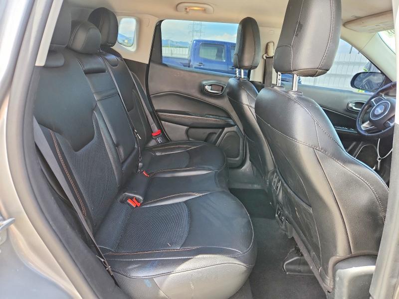 54700676 :رقم المزاد ، 3C4NJDCB0KT854208 vin ، 2019 Jeep Compass مزاد بيع